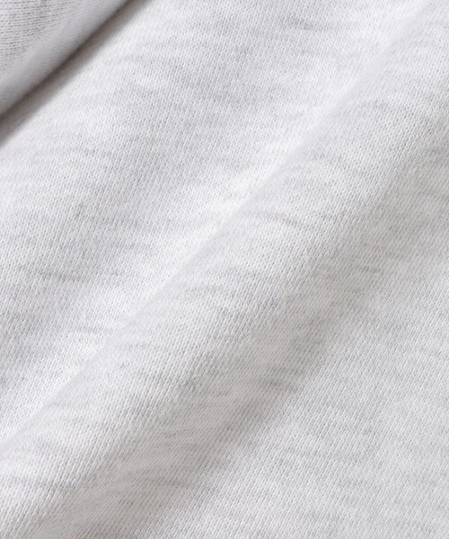 BEAMS HEART(ビームスハート)の「ハートロゴ ワンポイント フルジップパーカー(スウェット・メンズ・グレー/ブラック・SMALL/LARGE/MEDIUM)」の8枚目の写真