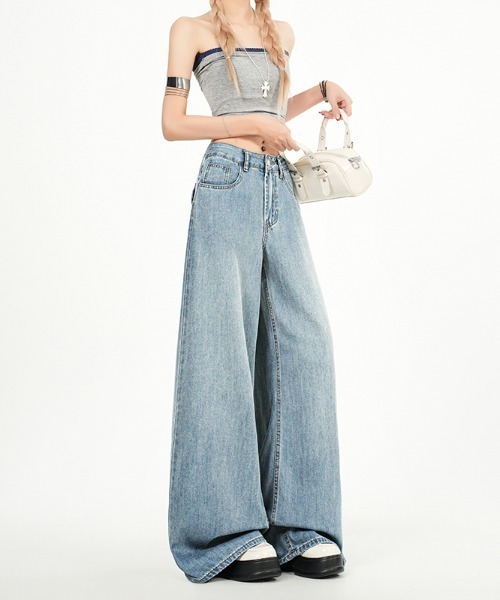 AMAJI(アマジ)の「テンセル 接触冷感 ワイドデニムパンツ(デニムパンツ・レディース・ライトブルー・SMALL/MEDIUM/LARGE/X-LARGE)」の2枚目の写真