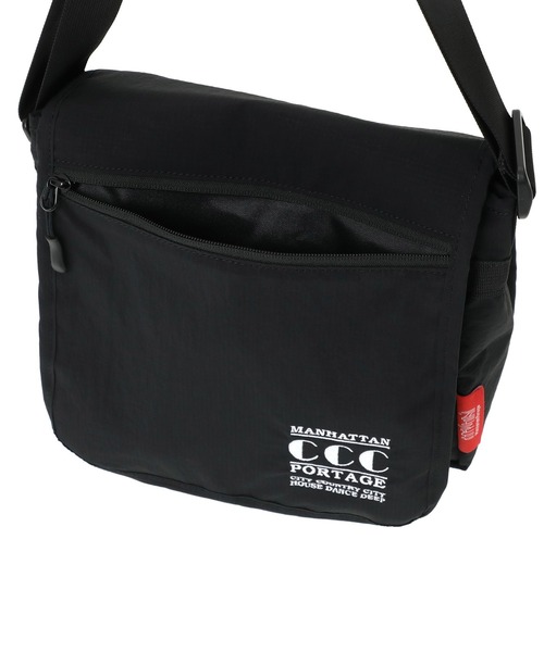 Manhattan Portage(マンハッタンポーテージ)の「DJ BAG (XSM) FZP RIPSTOP TASLAN CCC(ショルダーバッグ・メンズ・ブラック・X-SMALL)」の7枚目の写真