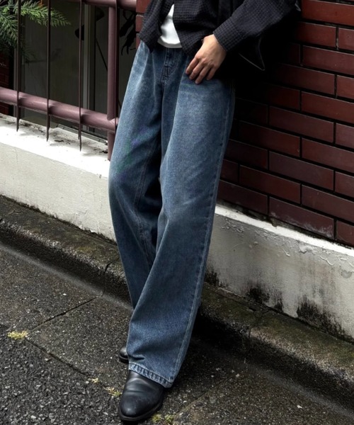 Chikashitsu +(チカシツプラス)の「【Chikashitsu +】washed wide straight denim pants (2color) / 【チカシツプラス】ウォッシュドワイドストレートデニムパンツ<着用動画あり>(デニムパンツ・メンズ・ダークブルー/ライトブルー・S)」の9枚目の写真