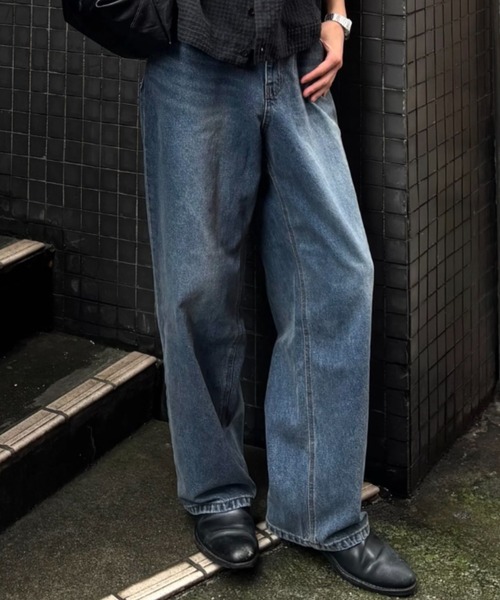 Chikashitsu +(チカシツプラス)の「【Chikashitsu +】washed wide straight denim pants (2color) / 【チカシツプラス】ウォッシュドワイドストレートデニムパンツ<着用動画あり>(デニムパンツ・メンズ・ダークブルー/ライトブルー・S)」の10枚目の写真