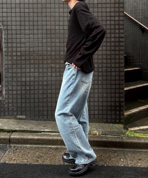 Chikashitsu +(チカシツプラス)の「【Chikashitsu +】washed wide straight denim pants (2color) / 【チカシツプラス】ウォッシュドワイドストレートデニムパンツ<着用動画あり>(デニムパンツ・メンズ・ダークブルー/ライトブルー・S)」の6枚目の写真