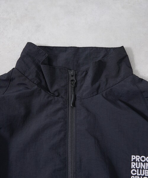 ABAHOUSE(アバハウス)の「【PROGRESS RUNNING CLUB (プログレスランニングクラブ) 】1998 Running Jacket / トラックジャケット / ジャージ(ジャージ・メンズ・ブラック・M/L/XL)」の3枚目の写真