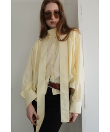 Blouse with a ribbon tie
