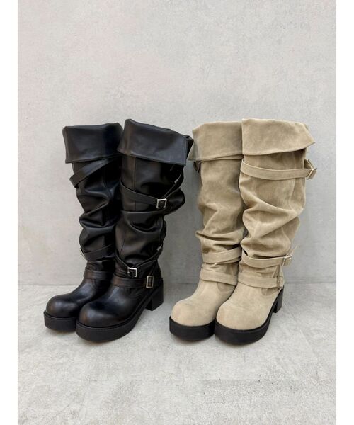 EMODA（エモダ）の「ターンバックベルトルーズブーツ（ブーツ・レディース・ブラック/ベージュ・SMALL/MEDIUM/LARGE）」の9枚目の写真