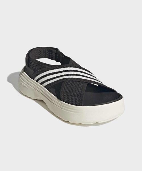 adidas(アディダス)の「ライフスタイル サンダル / LIFESTYLE SANDAL /厚底サンダル / アディダス adidas(サンダル・レディース・ブラック×ホワイト・22.5cm/23.5cm/24.5cm/25.5cm/26.5cm/27.5cm/28.5cm)」の4枚目の写真