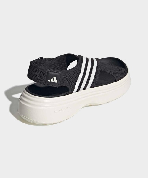 adidas(アディダス)の「ライフスタイル サンダル / LIFESTYLE SANDAL /厚底サンダル / アディダス adidas(サンダル・レディース・ブラック×ホワイト・22.5cm/23.5cm/24.5cm/25.5cm/26.5cm/27.5cm/28.5cm)」の5枚目の写真
