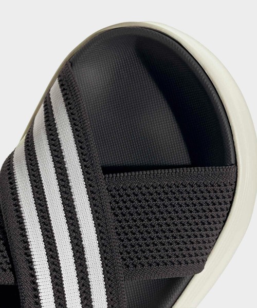 adidas(アディダス)の「ライフスタイル サンダル / LIFESTYLE SANDAL /厚底サンダル / アディダス adidas(サンダル・レディース・ブラック×ホワイト・22.5cm/23.5cm/24.5cm/25.5cm/26.5cm/27.5cm/28.5cm)」の7枚目の写真
