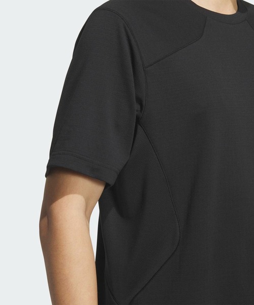 adidas(アディダス)の「テック エッセンシャルズ クールタッチ レギュラーフィット ステルス スリーバー 半袖Tシャツ / アディダス adidas(Tシャツ/カットソー・メンズ・ブラック・XX-LARGE/3XL/LARGE/MEDIUM/SMALL/X-LARGE/X-SMALL)」の3枚目の写真