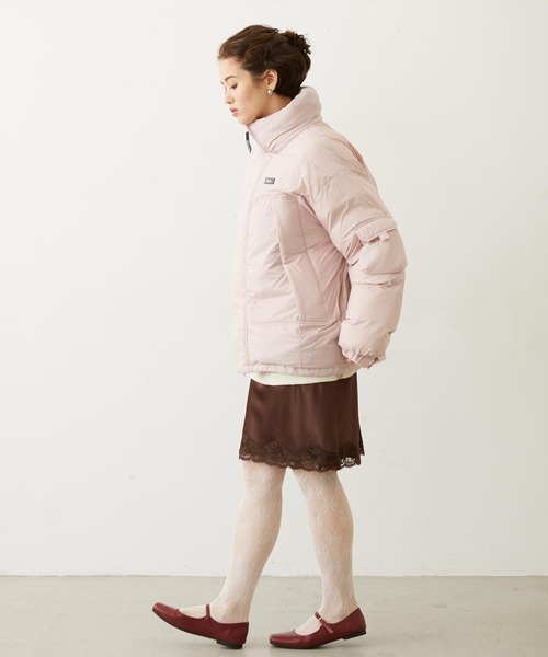 MILKFED.(ミルクフェド)の「OVERSIZED PUFFER JACKET(ダウンジャケット/コート・レディース・ブラック/オフホワイト/ライトピンク・S/M)」の12枚目の写真