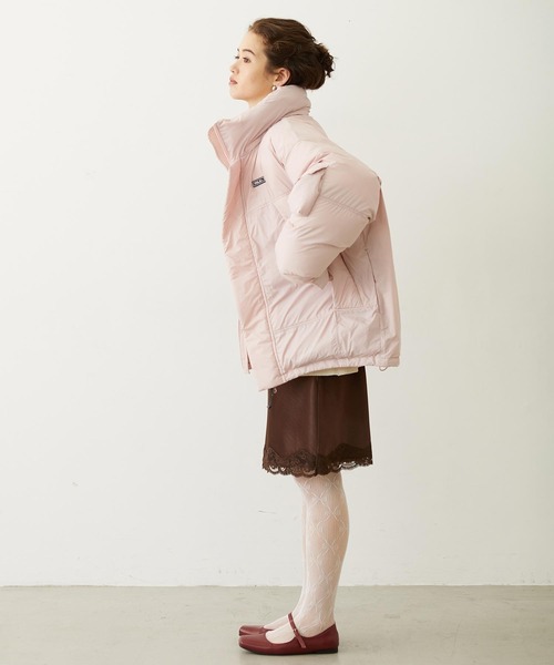MILKFED.(ミルクフェド)の「OVERSIZED PUFFER JACKET(ダウンジャケット/コート・レディース・ブラック/オフホワイト/ライトピンク・S/M)」の6枚目の写真