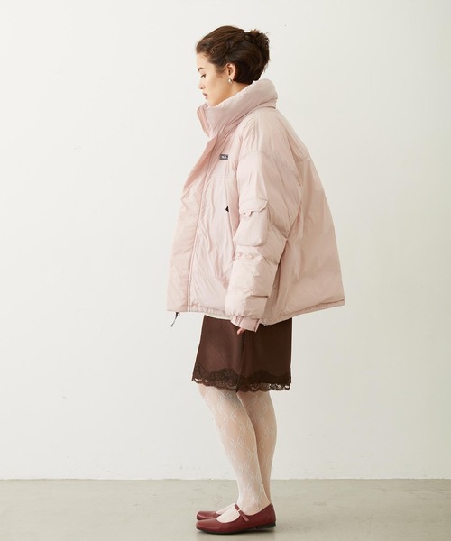MILKFED.(ミルクフェド)の「OVERSIZED PUFFER JACKET(ダウンジャケット/コート・レディース・ブラック/オフホワイト/ライトピンク・S/M)」の7枚目の写真