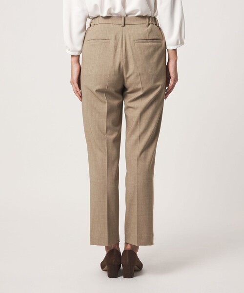 A DAY IN THE LIFE UNITED ARROWS(アデイインザライフユナイテッドアローズ)の「ドビー タックストレートパンツ ‐セットアップ対応・ウォッシャブル‐<A DAY IN THE LIFE>(その他パンツ・レディース・ベージュ/ネイビー・38/36/40)」の10枚目の写真