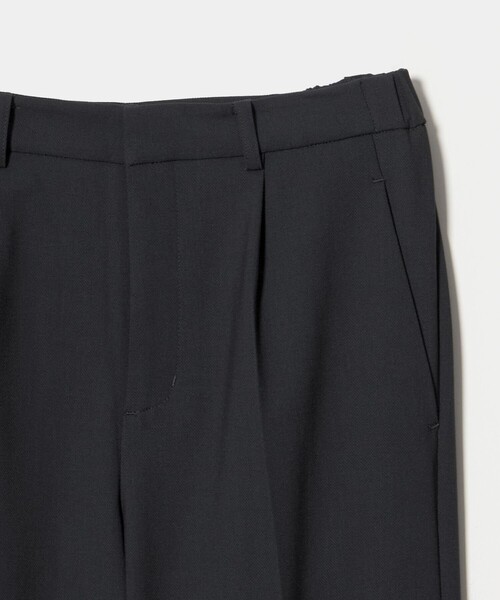 A DAY IN THE LIFE UNITED ARROWS(アデイインザライフユナイテッドアローズ)の「ドビー タックストレートパンツ ‐セットアップ対応・ウォッシャブル‐<A DAY IN THE LIFE>(その他パンツ・レディース・ベージュ/ネイビー・38/36/40)」の13枚目の写真