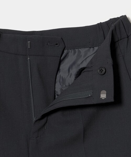 A DAY IN THE LIFE UNITED ARROWS(アデイインザライフユナイテッドアローズ)の「ドビー タックストレートパンツ ‐セットアップ対応・ウォッシャブル‐<A DAY IN THE LIFE>(その他パンツ・レディース・ベージュ/ネイビー・38/36/40)」の16枚目の写真