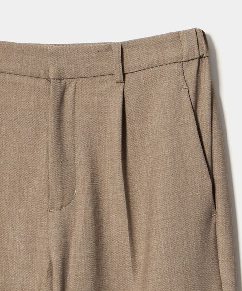 A DAY IN THE LIFE UNITED ARROWS(アデイインザライフユナイテッドアローズ)の「ドビー タックストレートパンツ ‐セットアップ対応・ウォッシャブル‐<A DAY IN THE LIFE>(その他パンツ・レディース・ベージュ/ネイビー・38/36/40)」の20枚目の写真
