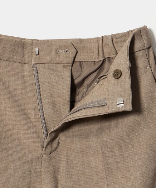 A DAY IN THE LIFE UNITED ARROWS(アデイインザライフユナイテッドアローズ)の「ドビー タックストレートパンツ ‐セットアップ対応・ウォッシャブル‐<A DAY IN THE LIFE>(その他パンツ・レディース・ベージュ/ネイビー・38/36/40)」の21枚目の写真