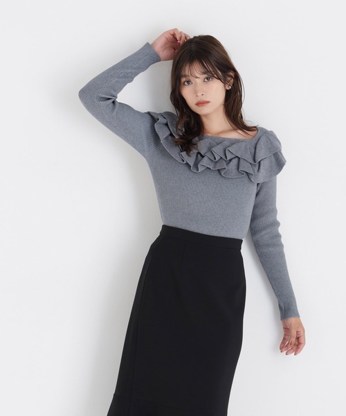 NATURAL BEAUTY BASIC(ナチュラルビューティーベーシック)の「フリルスクエアネックニット(ニット/セーター・レディース・ラベンダー/チャコールグレー/オフホワイト・FREE)」の13枚目の写真