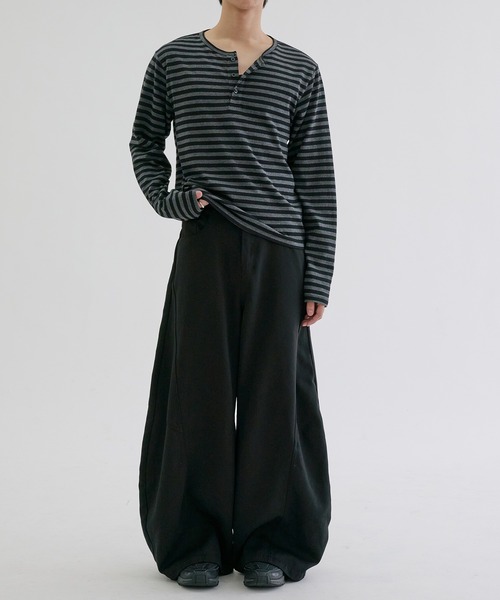 EPNK（イーピーエヌケー）の「Assorted border long sleeve henly tee / アソートボーダーロングスリーブヘンリーT（Tシャツ/カットソー・メンズ・カーキ/ブラック/ブラック系・MEDIUM/SMALL/LARGE）」の20枚目の写真