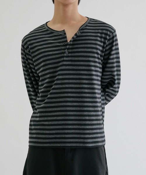 EPNK（イーピーエヌケー）の「Assorted border long sleeve henly tee / アソートボーダーロングスリーブヘンリーT（Tシャツ/カットソー・メンズ・カーキ/ブラック/ブラック系・MEDIUM/SMALL/LARGE）」の13枚目の写真
