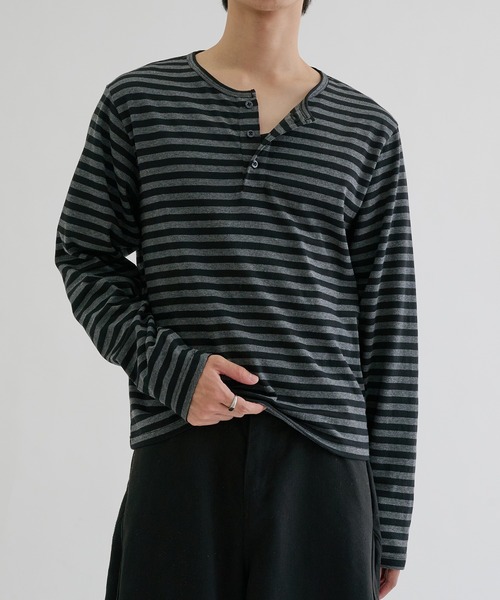 EPNK（イーピーエヌケー）の「Assorted border long sleeve henly tee / アソートボーダーロングスリーブヘンリーT（Tシャツ/カットソー・メンズ・カーキ/ブラック/ブラック系・MEDIUM/SMALL/LARGE）」の14枚目の写真