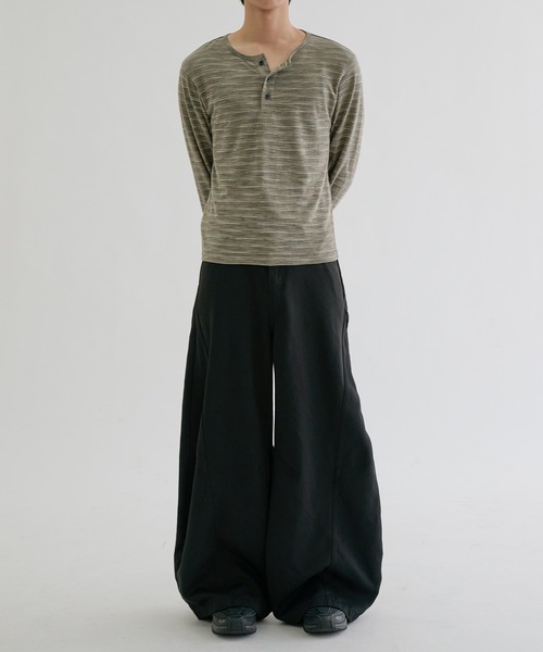 EPNK（イーピーエヌケー）の「Assorted border long sleeve henly tee / アソートボーダーロングスリーブヘンリーT（Tシャツ/カットソー・メンズ・カーキ/ブラック/ブラック系・MEDIUM/SMALL/LARGE）」の7枚目の写真
