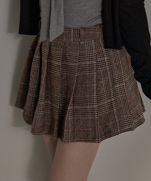 M DOLLY(エムドリー)の「Tartan wendy mini skirt / タータンウェンディミニスカート(スカート・レディース・ブラウン/グレー・S/M)」の2枚目の写真