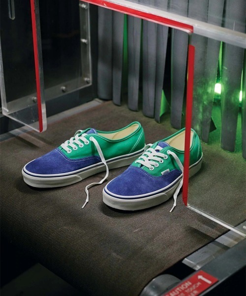 VANS(バンズ)の「バンズ 【 Vans 】- スニーカー【VANS Authentic GREEN NAVY VN000EHHNVY】(スニーカー・メンズ・グリーン・27.0cm/26.0cm/28.0cm/27.5cm)」の9枚目の写真