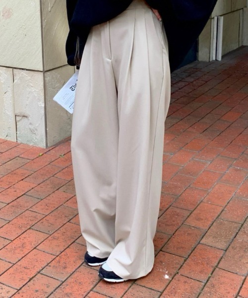 AMAJI(アマジ)の「イージーワイドパンツ(その他パンツ・レディース・グレー/ホワイト/ブラック・FREE)」の6枚目の写真