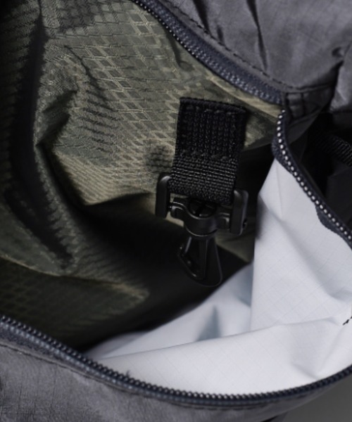 CIE(シー)の「【CIE】GRID0 SHOULDERBAG-04 (S size)(ショルダーバッグ・メンズ・ブラック・FREE)」の10枚目の写真