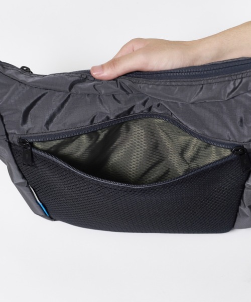CIE(シー)の「【CIE】GRID0 SHOULDERBAG-04 (S size)(ショルダーバッグ・メンズ・ブラック・FREE)」の13枚目の写真