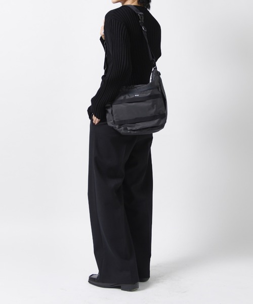 CIE(シー)の「【CIE】GRID0 SHOULDERBAG-04 (S size)(ショルダーバッグ・メンズ・ブラック・FREE)」の20枚目の写真