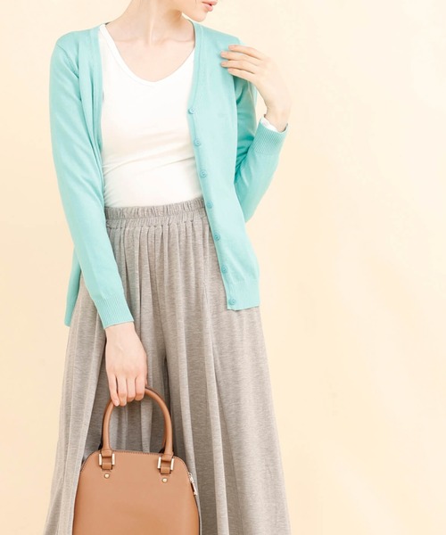 aimoha（アイモハ）の「Ｖネックニットカーディガン（カーディガン/ボレロ・レディース・ブルー系その他/イエロー/パープル系その他/ホワイト/スカイブルー/アイボリー/ピンク/レッド/ベージュ/ミント/ブラック/ブルー/グリーン/グレー/レッド系その他/ネイビー/キャメル/ホワイト×ネイビー/ホワイト×ブラック/ホワイト×ブルー/ブルー系その他2・XX-LARGE/X-LARGE/LARGE/SMALL/MEDIUM/XXXX-LARGE/XXX-LARGE）」の10枚目の写真