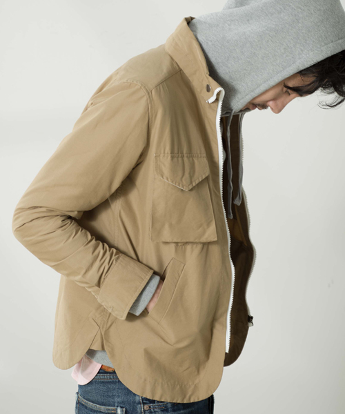 Denime(ドゥニーム)の「64ミリタリーZIPシャツ(ナイロンジャケット・メンズ・ベージュ/ネイビー/カーキ・MEDIUM/LARGE)」の4枚目の写真