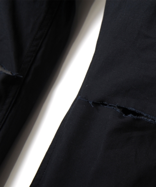 VIRGOwearworks(ヴァルゴウェアワークス)の「DAMAGE EVERY 9(チノパンツ・メンズ・ブラック/グレー・3/2/4)」の6枚目の写真
