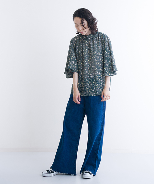 MERLOT(メルロー)の「フラワー柄ギャザーネックフレアスリーブブラウス1165(シャツ/ブラウス・レディース・ネイビー/イエロー/グリーン・FREE)」の15枚目の写真