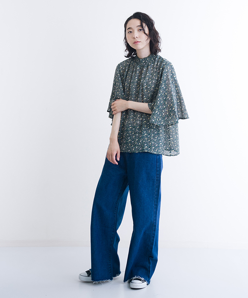 MERLOT(メルロー)の「フラワー柄ギャザーネックフレアスリーブブラウス1165(シャツ/ブラウス・レディース・ネイビー/イエロー/グリーン・FREE)」の16枚目の写真