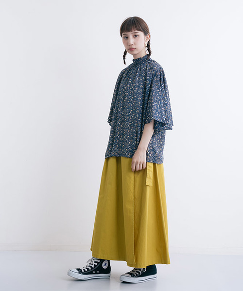 MERLOT(メルロー)の「フラワー柄ギャザーネックフレアスリーブブラウス1165(シャツ/ブラウス・レディース・ネイビー/イエロー/グリーン・FREE)」の7枚目の写真