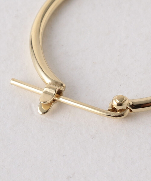 BEAUTY&YOUTH UNITED ARROWS（ビューティーアンドユースユナイテッドアローズ）の「BY フープ ピアス（ピアス（片耳用）・メンズ・ゴールド/シルバー/その他1・フリー）」の6枚目の写真