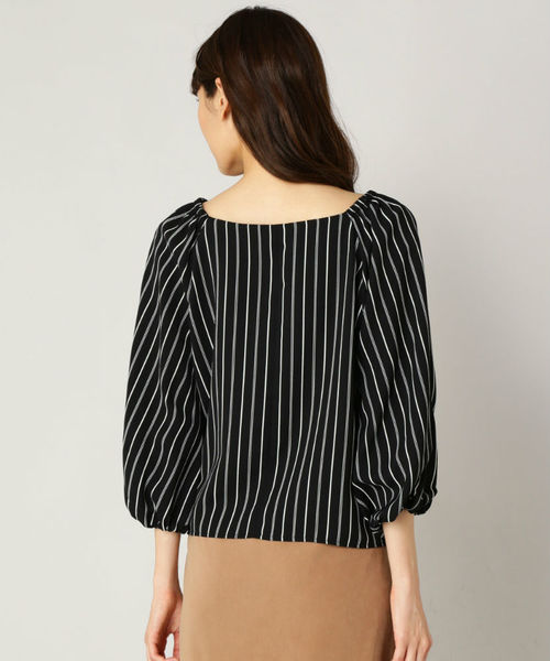 NATURAL BEAUTY BASIC（ナチュラルビューティーベーシック）の「＜ウォッシャブル＞オフショルダーボリュームスリーブブラウス（シャツ/ブラウス・レディース・オフホワイト/ブラック系その他/グリーン/ベージュ系その他・MEDIUM/SMALL）」の12枚目の写真