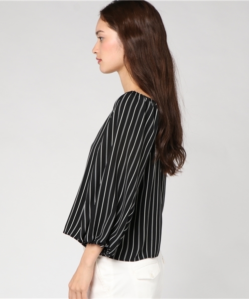 NATURAL BEAUTY BASIC（ナチュラルビューティーベーシック）の「＜ウォッシャブル＞オフショルダーボリュームスリーブブラウス（シャツ/ブラウス・レディース・オフホワイト/ブラック系その他/グリーン/ベージュ系その他・MEDIUM/SMALL）」の16枚目の写真