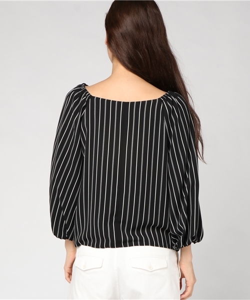 NATURAL BEAUTY BASIC（ナチュラルビューティーベーシック）の「＜ウォッシャブル＞オフショルダーボリュームスリーブブラウス（シャツ/ブラウス・レディース・オフホワイト/ブラック系その他/グリーン/ベージュ系その他・MEDIUM/SMALL）」の21枚目の写真