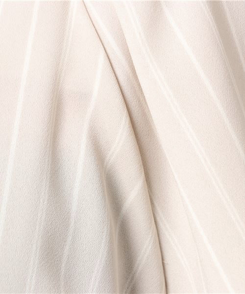 NATURAL BEAUTY BASIC（ナチュラルビューティーベーシック）の「＜ウォッシャブル＞オフショルダーボリュームスリーブブラウス（シャツ/ブラウス・レディース・オフホワイト/ブラック系その他/グリーン/ベージュ系その他・MEDIUM/SMALL）」の5枚目の写真