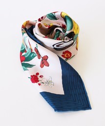 manipuri | manipuri　フルーツ柄シルクスカーフ(バンダナ/スカーフ)