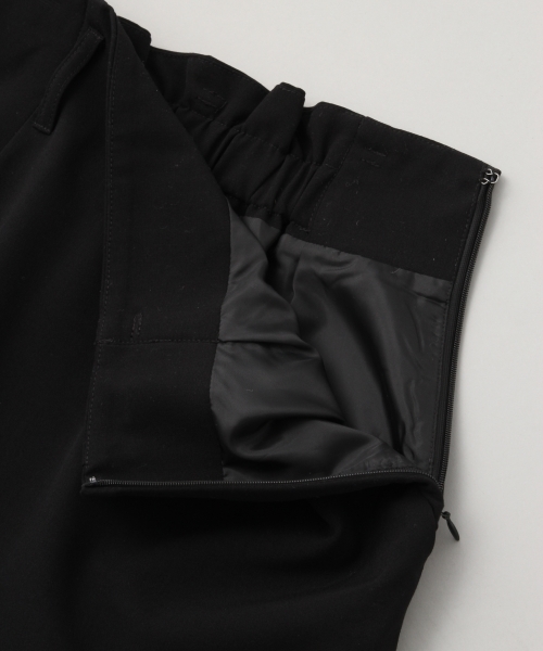 LEPSIM（レプシィム）の「TRバックスリットナロースカート　784435（スカート・レディース・グリーン/レッド/ブラック/モカ・MEDIUM/LARGE）」の17枚目の写真