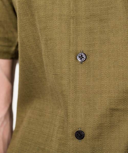 AKM Contemporary(エイケイエムコンテンポラリー)の「AKM Contemporary(エイケイエムコンテンポラリー)リネン混プリぺラハーフスリーブシャツ(シャツ/ブラウス・メンズ・ホワイト/ブラック/ネイビー/カーキ/ロイヤルブルー・MEDIUM/SMALL/LARGE)」の12枚目の写真