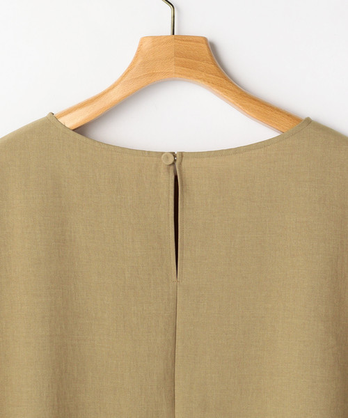 Tiara（ティアラ）の「麻調袖フリルブラウス（シャツ/ブラウス・レディース・ネイビー/ベージュ/グリーン/アイボリー/キャメル・FREE）」の10枚目の写真