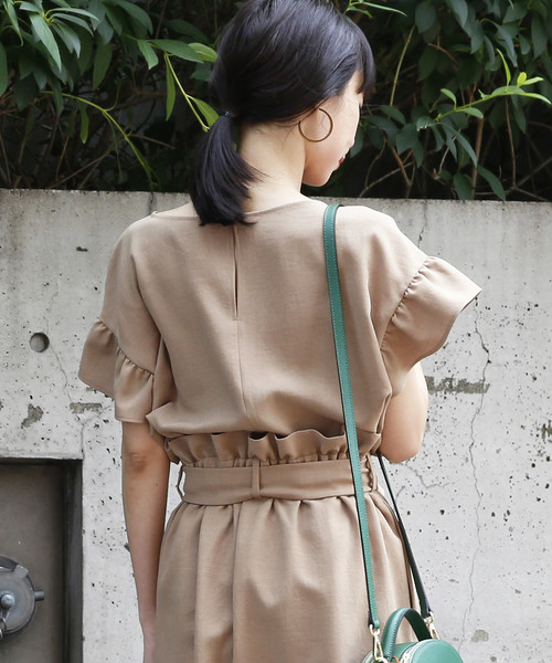 Tiara（ティアラ）の「麻調袖フリルブラウス（シャツ/ブラウス・レディース・ネイビー/ベージュ/グリーン/アイボリー/キャメル・FREE）」の14枚目の写真