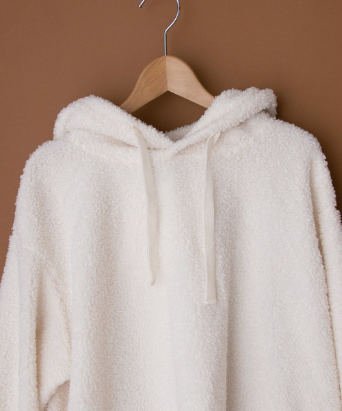 OLIVE des OLIVE（オリーブデオリーブ）の「ボア パーカー（パーカー・レディース・オフホワイト/キャメル/グレイッシュベージュ・FREE）」の4枚目の写真