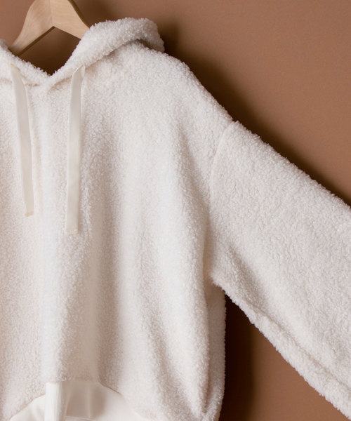 OLIVE des OLIVE（オリーブデオリーブ）の「ボア パーカー（パーカー・レディース・オフホワイト/キャメル/グレイッシュベージュ・FREE）」の7枚目の写真